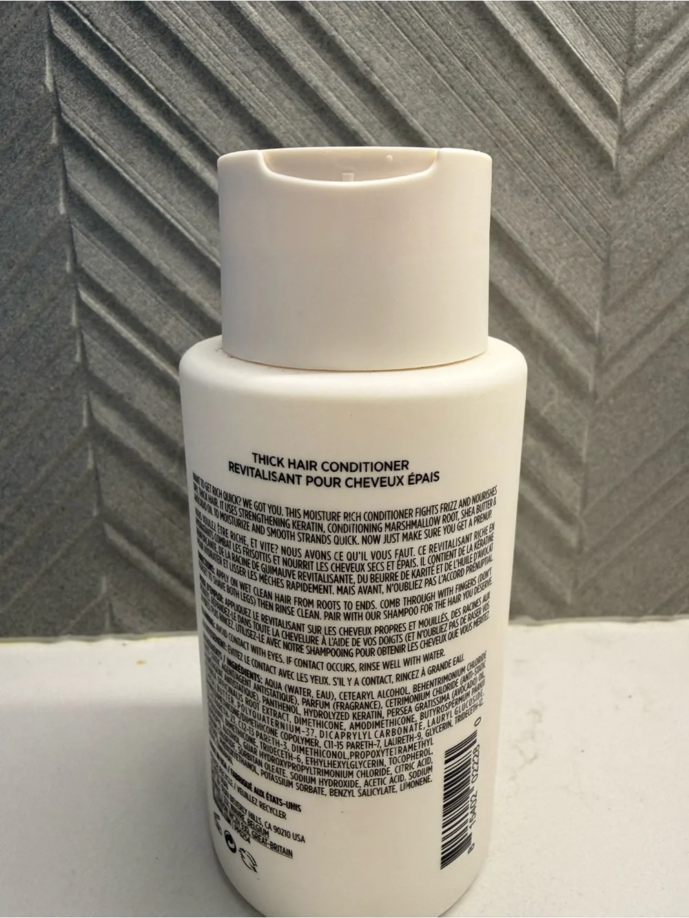 OUAI Thick Hair Conditioner - Cream White Bottle